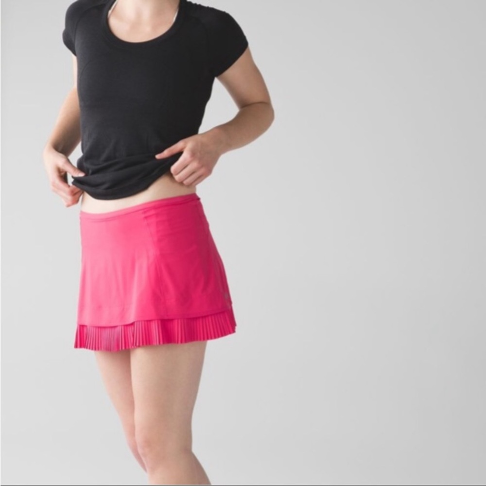 NWT Lululemon 10 City Run Skirt Boom Juice 🍒
